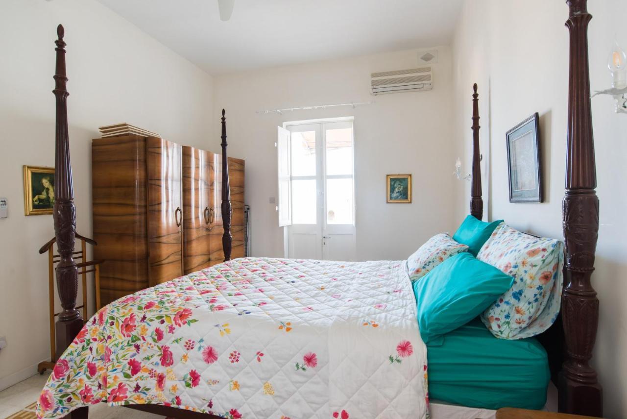 Merkanti Apartments Валетта Экстерьер фото